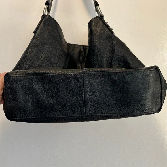 Kooba Elegant Black HoboGenuine Leather Bag, Excellent Like New Condition - Picture 5 of 8